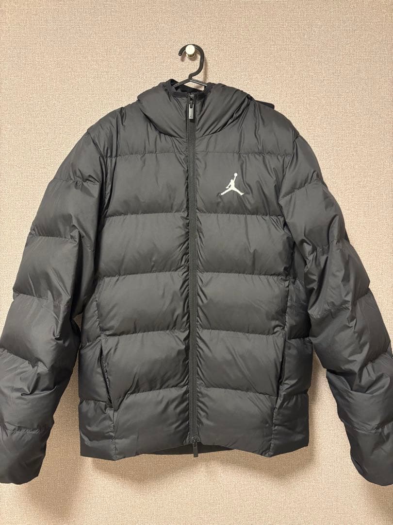 Jordan 黒 ダウンジャケット フード付き