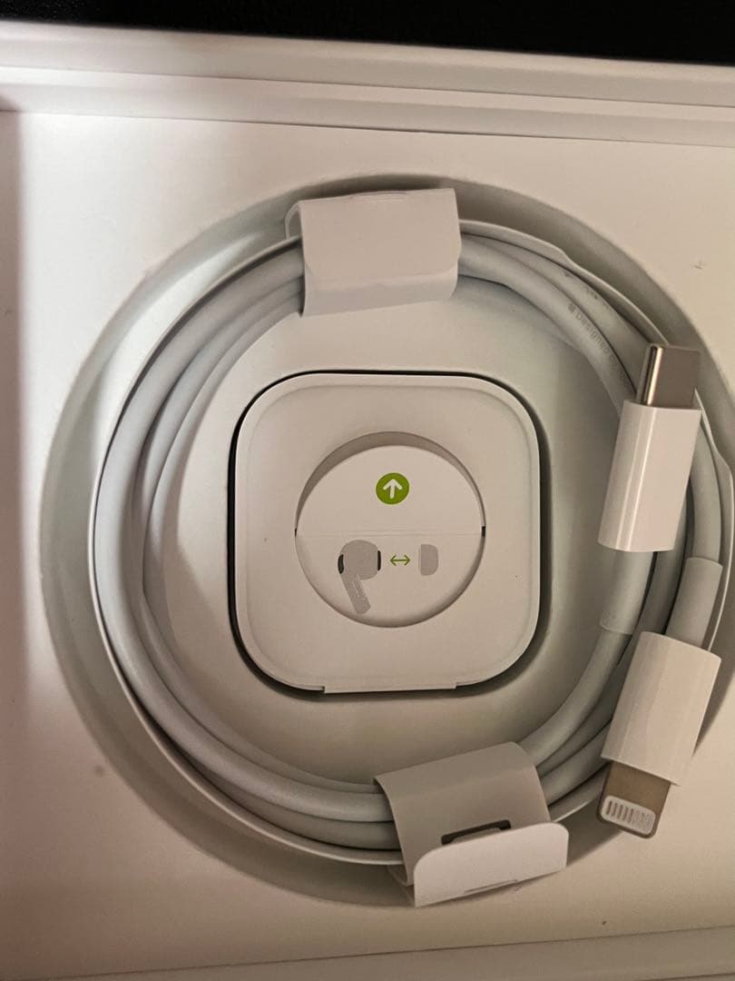 AirPods Pro 第一世代　MagSafe充電対応