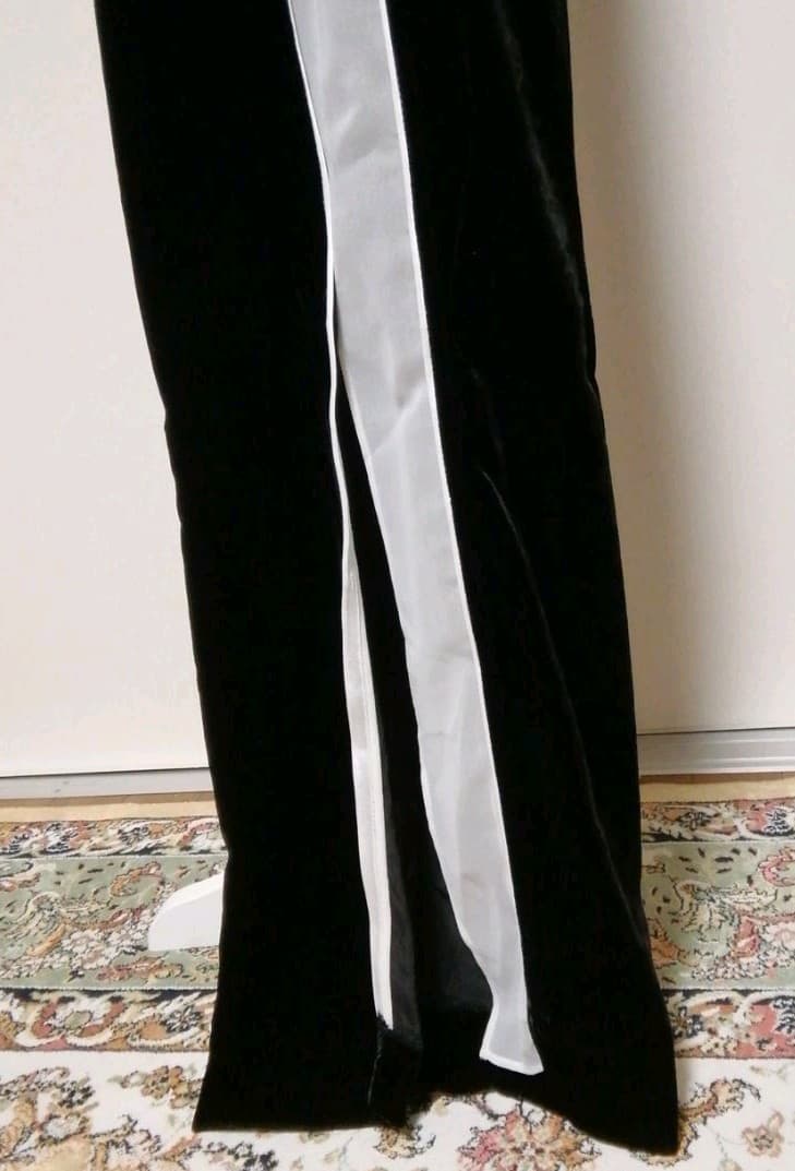 カ*オ様 定価4.6万円 DIESEL サイドスリットパンツ ベルベット シース