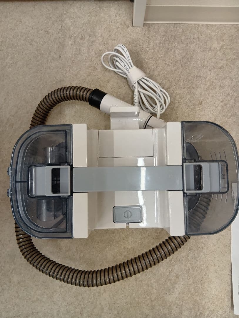 アイリスオーヤマ　布製品の洗浄ができるクリーナー