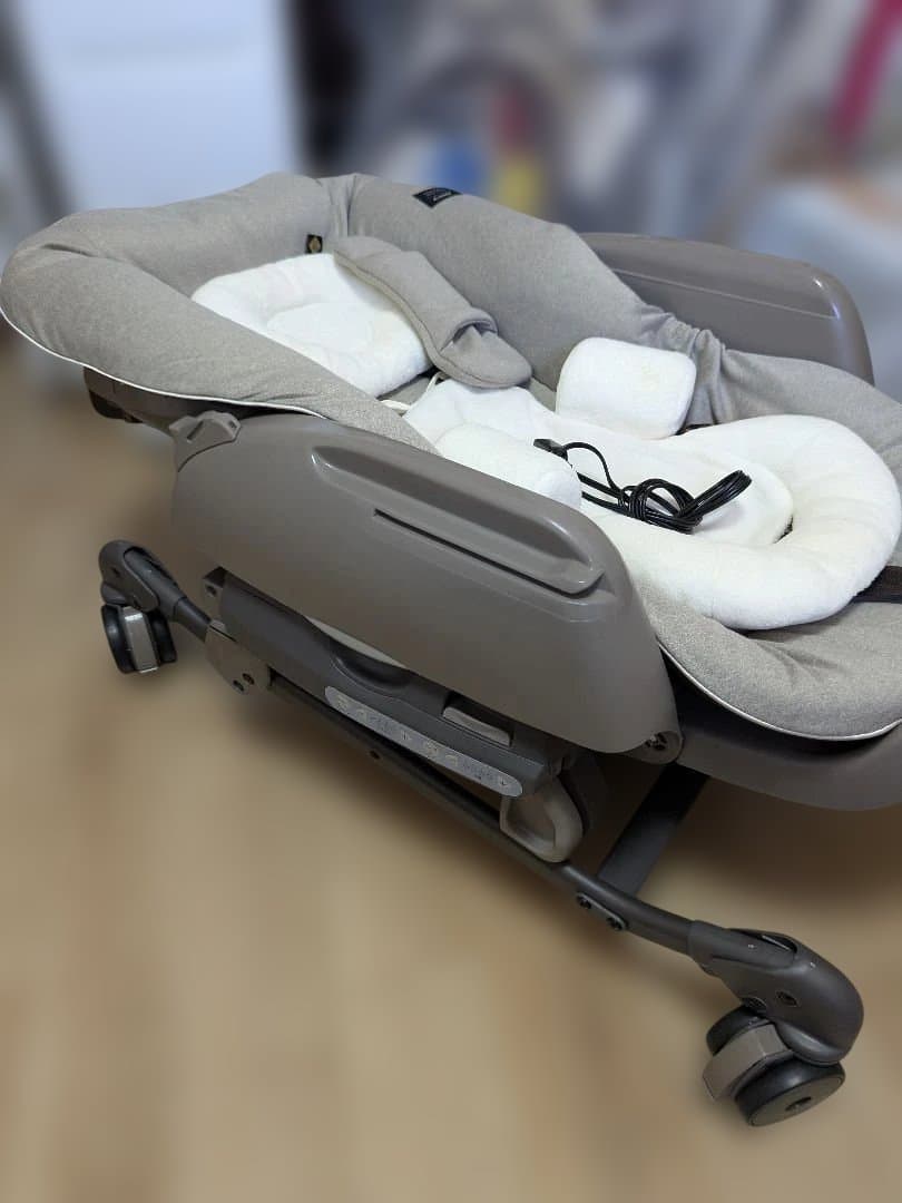 なー　コンビ ネムリラ AT BEDi ハイローチェア 電動