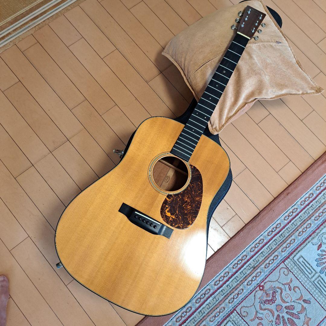 Martin D18 マーティン
