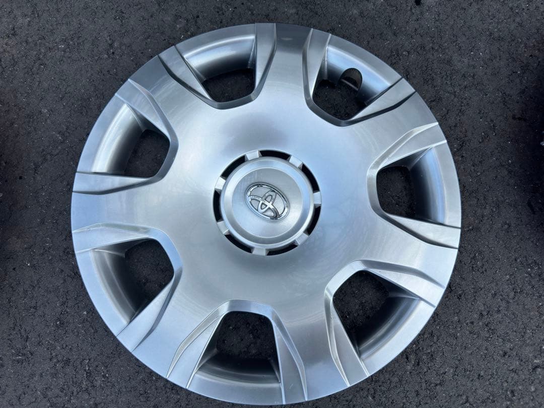 ハイエース純正ホイール