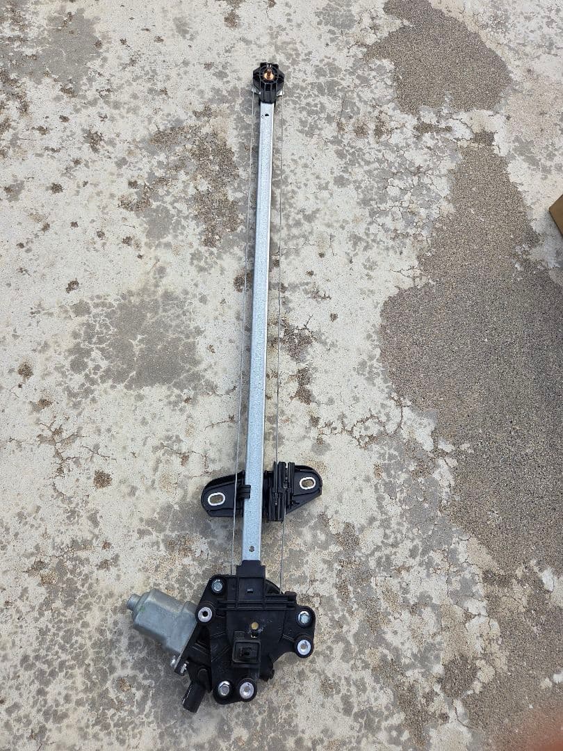 N-BOX 運転席側パワーウィンドウレギュレーター 77210-TY0-013