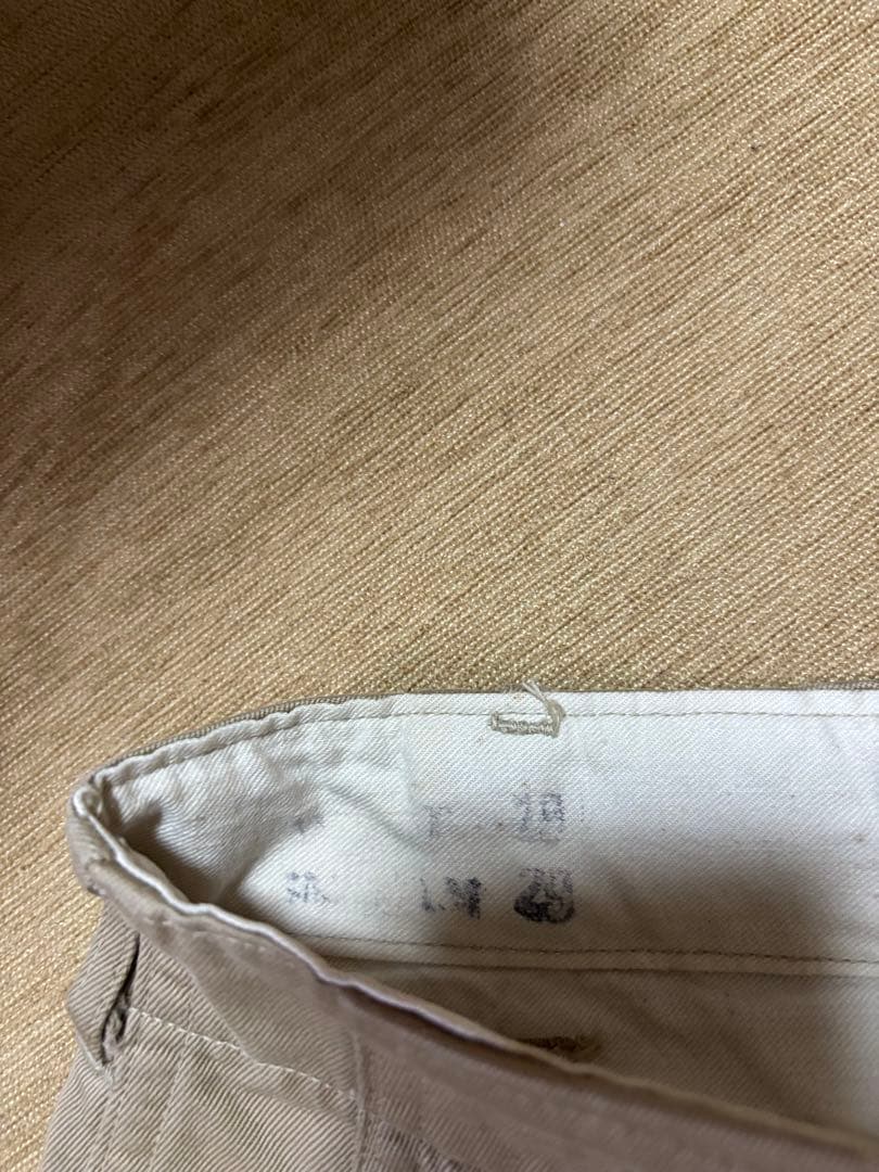 40's U.S.ARMY チノパンツ　尿素ボタン　両玉縁　細ベルトループ　実物