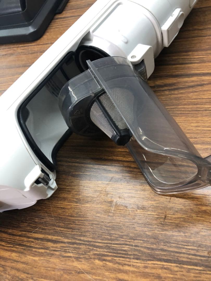 Shark スティッククリーナー LC400JWH 送料無料