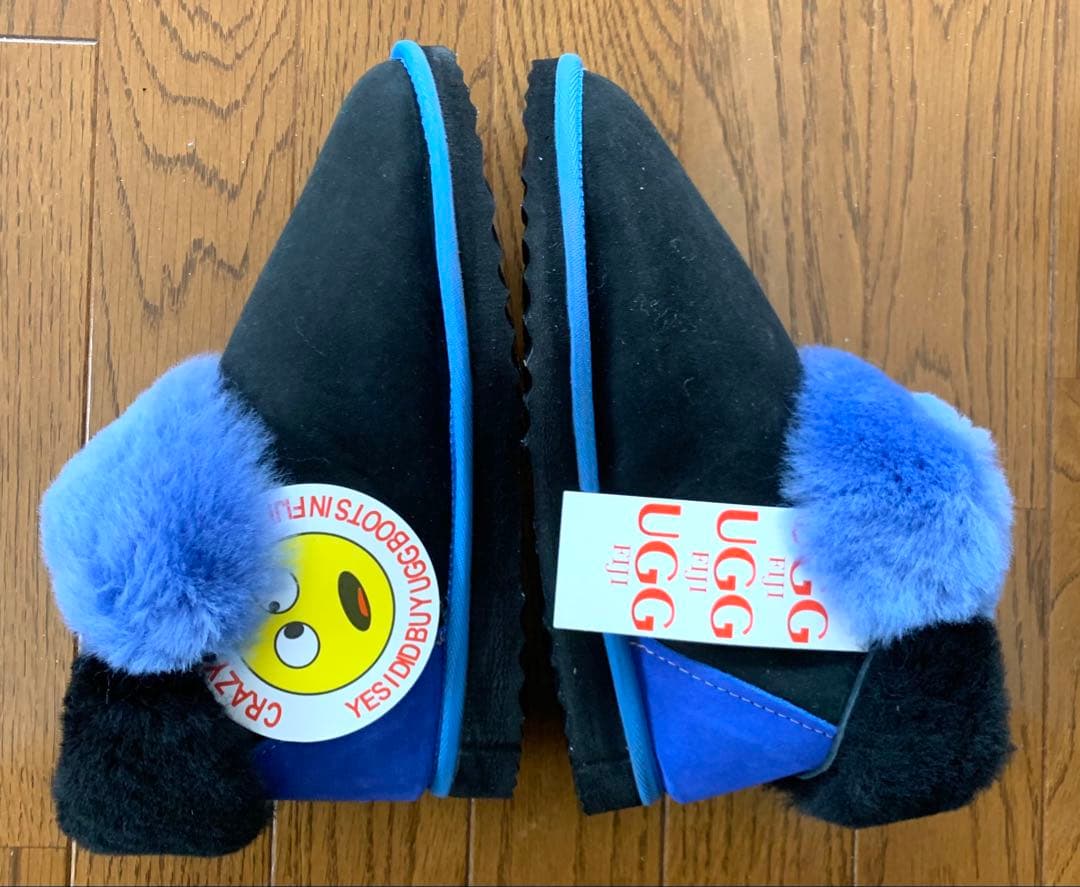 新品未使用タグ付き アグ UGG フィジー ムートンブーツ 23センチ