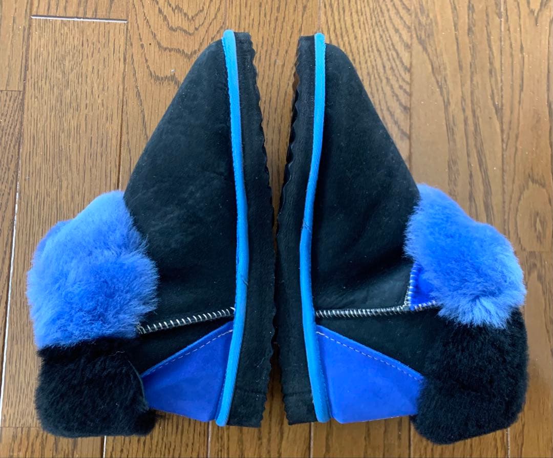 新品未使用タグ付き アグ UGG フィジー ムートンブーツ 23センチ