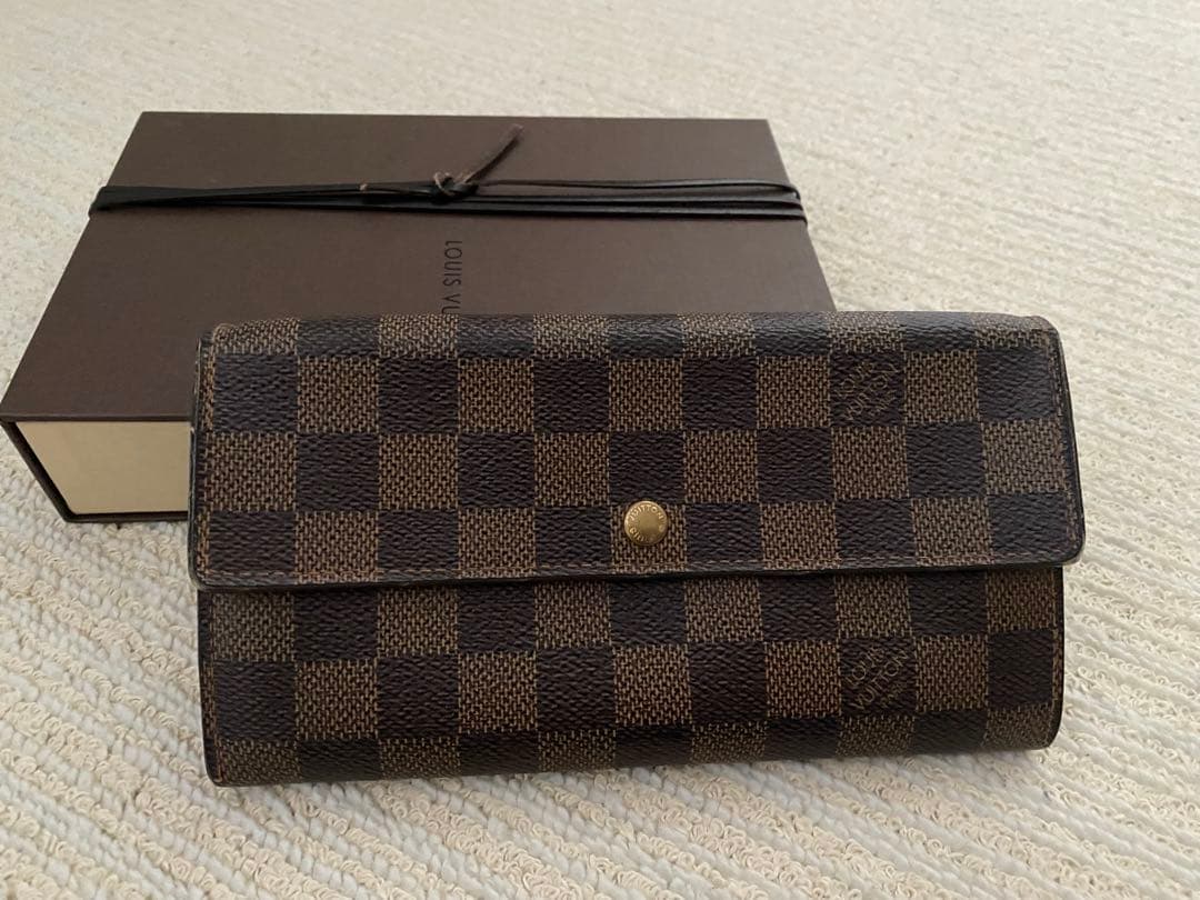 ルイ・ヴィトン　ダミエ長財布