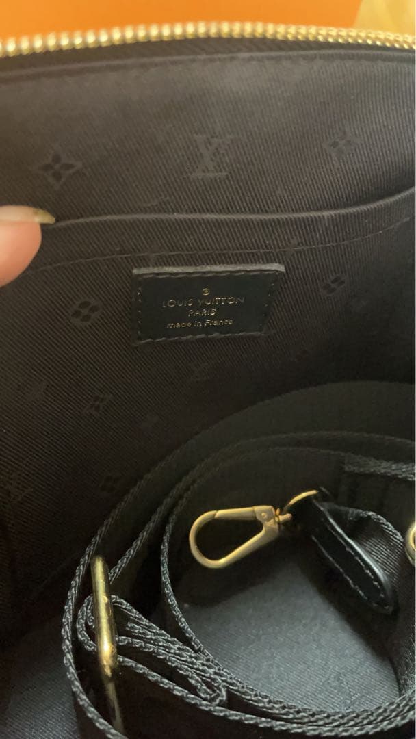 Ribon⭐︎ルイ・ヴィトン　アルマソフトBB⭐︎