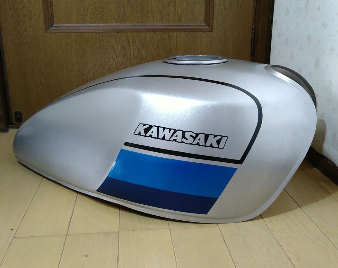 R*様 カワサキ ゼファー 400 燃料タンク