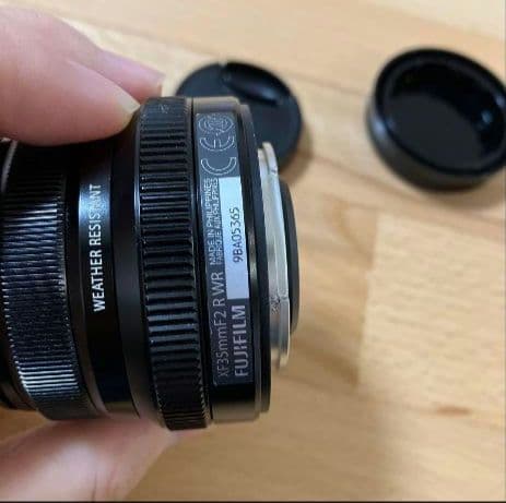 FUJIFILM X-H1本体　XF35mm f2 R WRレンズ