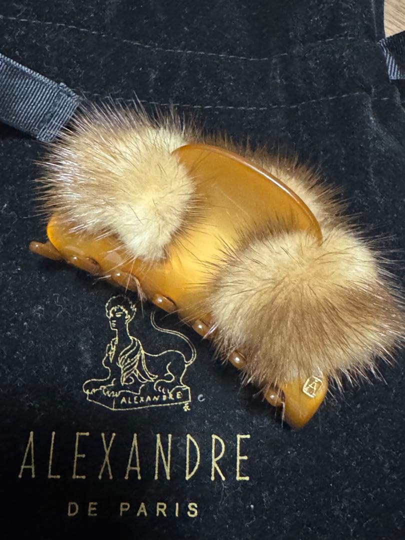 美品 【アレクサルドルドゥパリ 】ブラウン ヘアクリップ ミンクファー付き