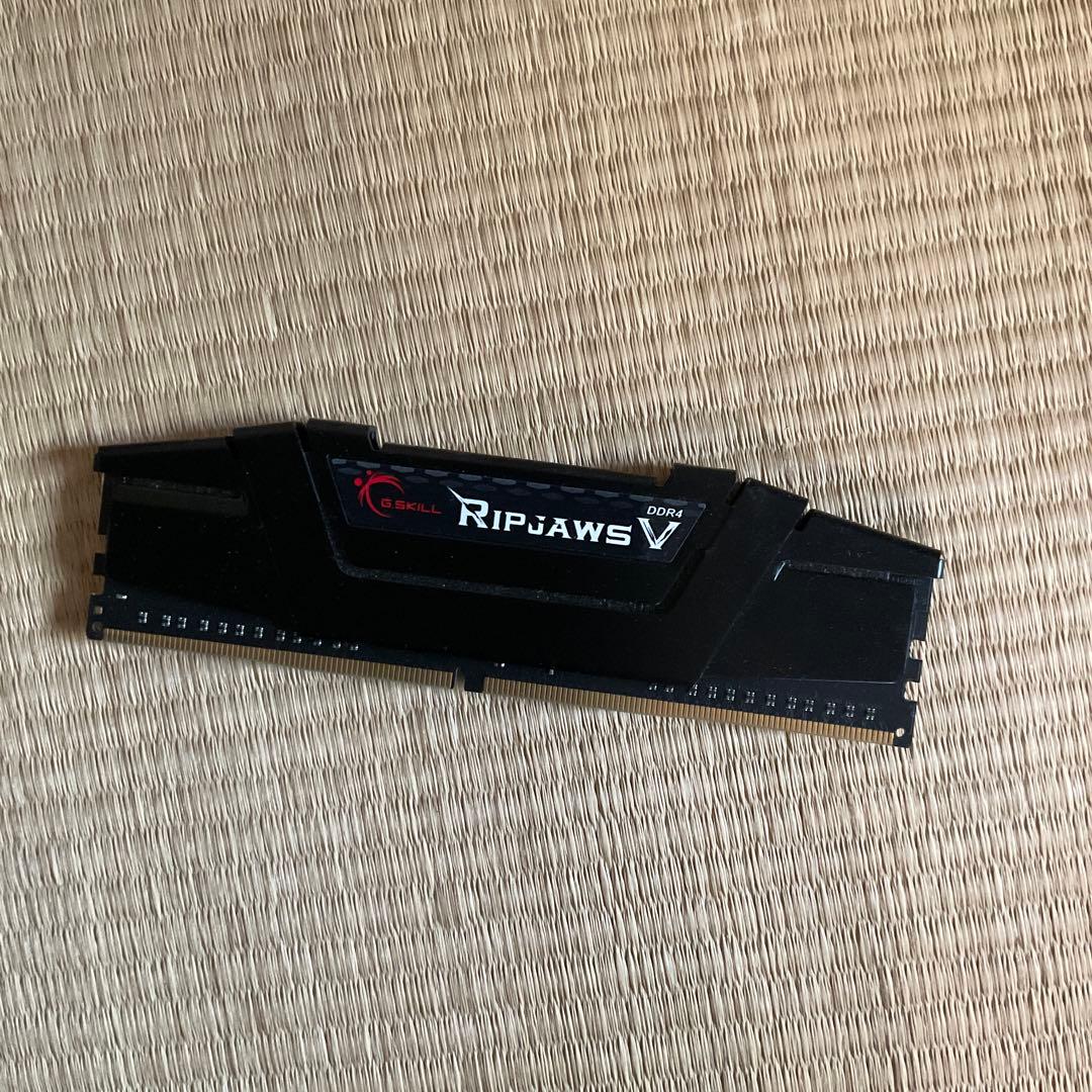 Ripjaws Vシリーズ DDR4 RAM G.SKILL 写真で判断