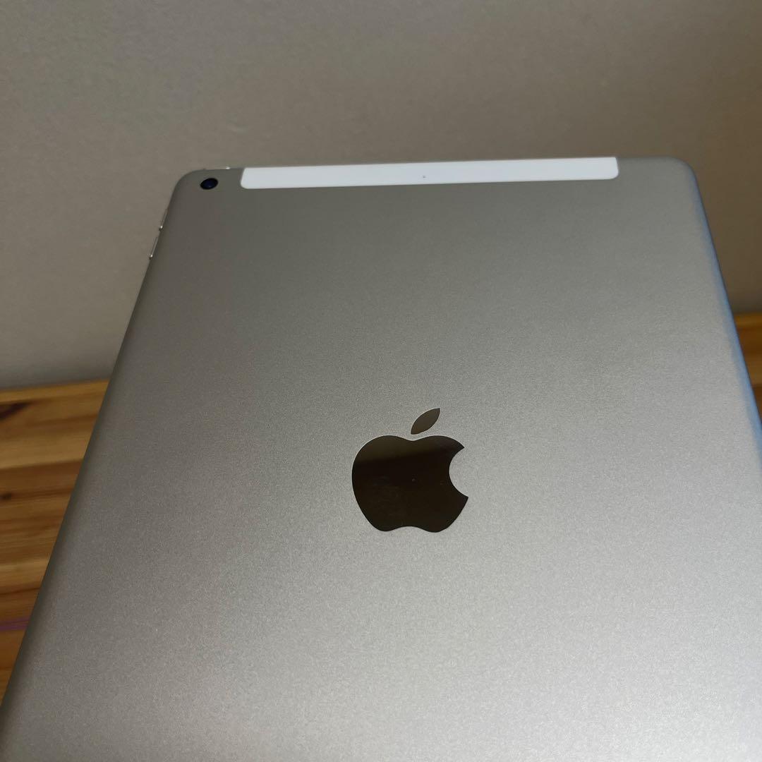 超美品！iPad 7世代 32G Wi-Fi + Cellular シルバー