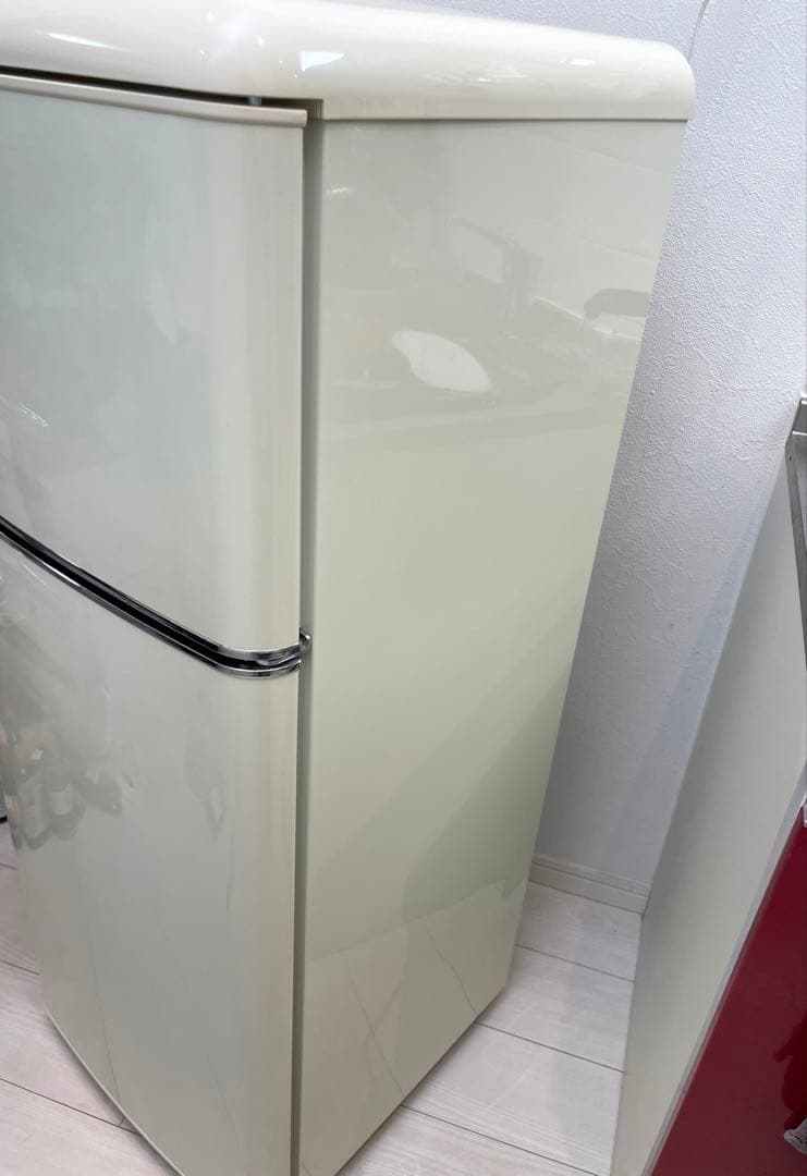 【超美品】アイリスプラザ 114Lレトロ冷凍冷蔵庫 PRR-122D クリーム色