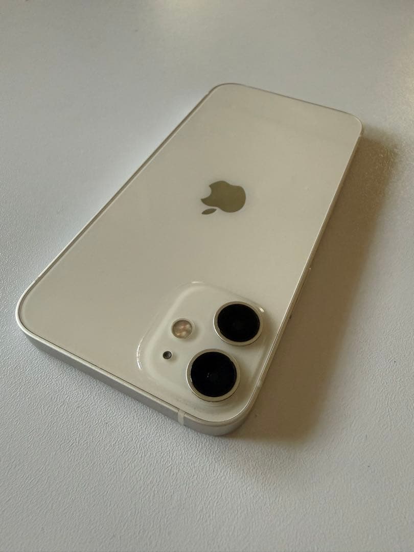 iPhone 12 mini ホワイト SIMフリー カメラ不具合あり