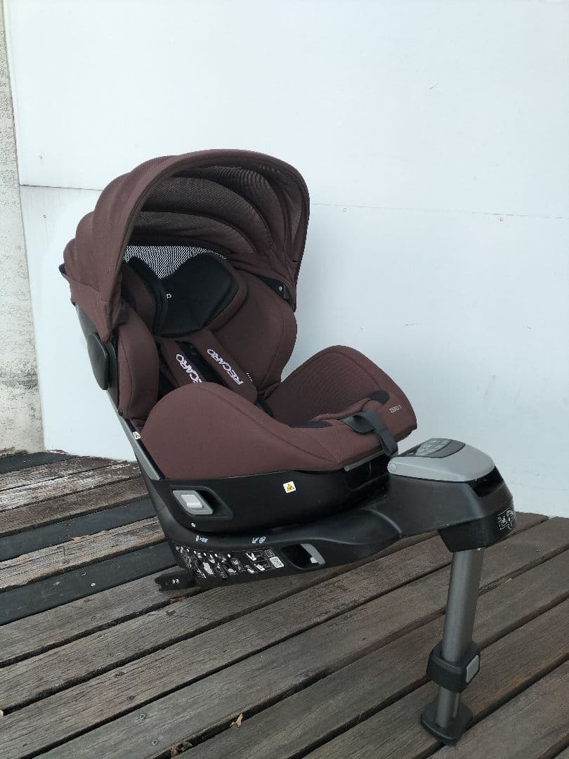 美品　RECARO ZERO.1 360度ターン チャイルドシート