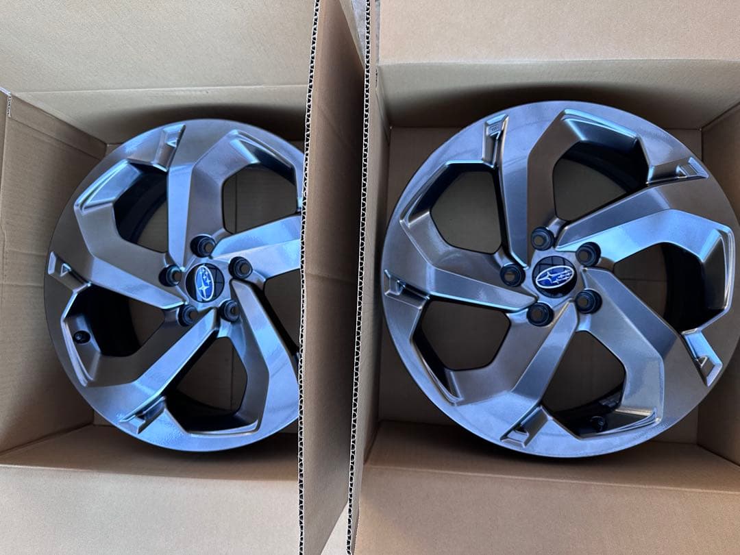 SK5フォレスターSTIスポーツ18インチ純正ホイール2本新車外し