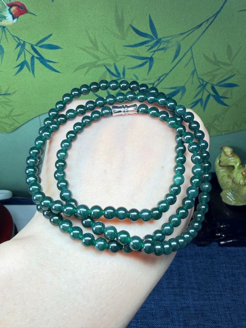 新入荷❣️天然本翡翠　瑞々しい氷藍緑色翡翠ネックレス 鑑定書付き