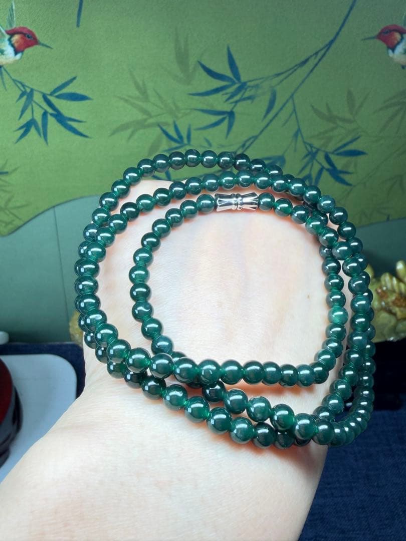 新入荷❣️天然本翡翠　瑞々しい氷藍緑色翡翠ネックレス 鑑定書付き