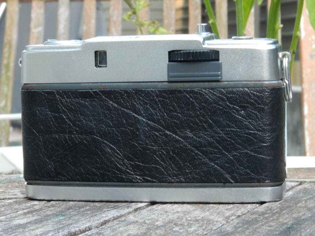 本革　白X黒　OLYMPUS PEN EES EE-S フィルムカメラ　美品