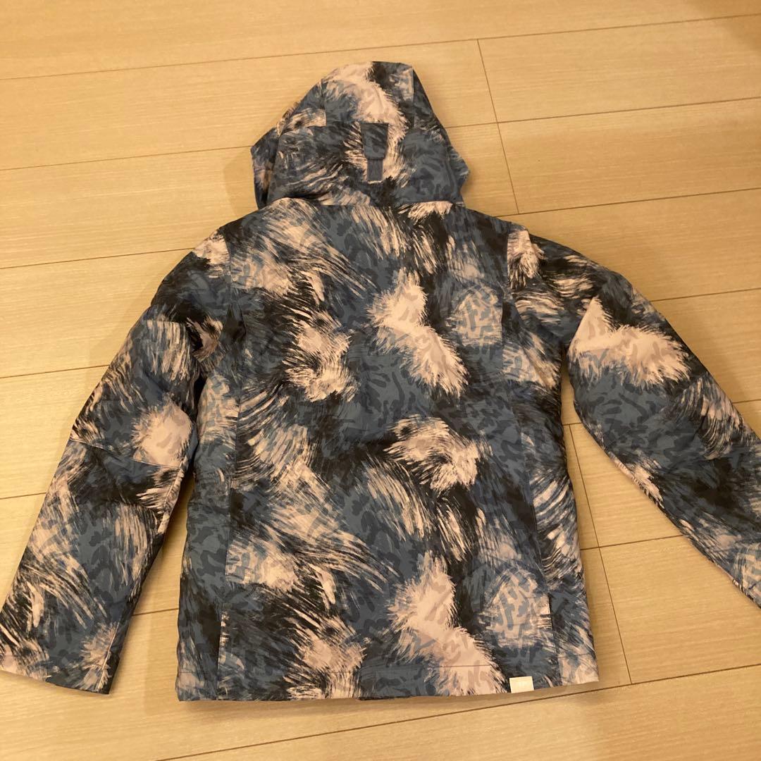 新品 ROXY スキーウェア上下 150