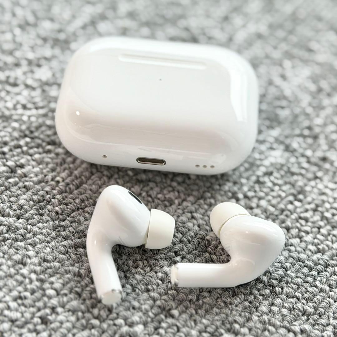 【超美品】AirPods Pro 第2世代 Lightning 清掃済 イヤホン