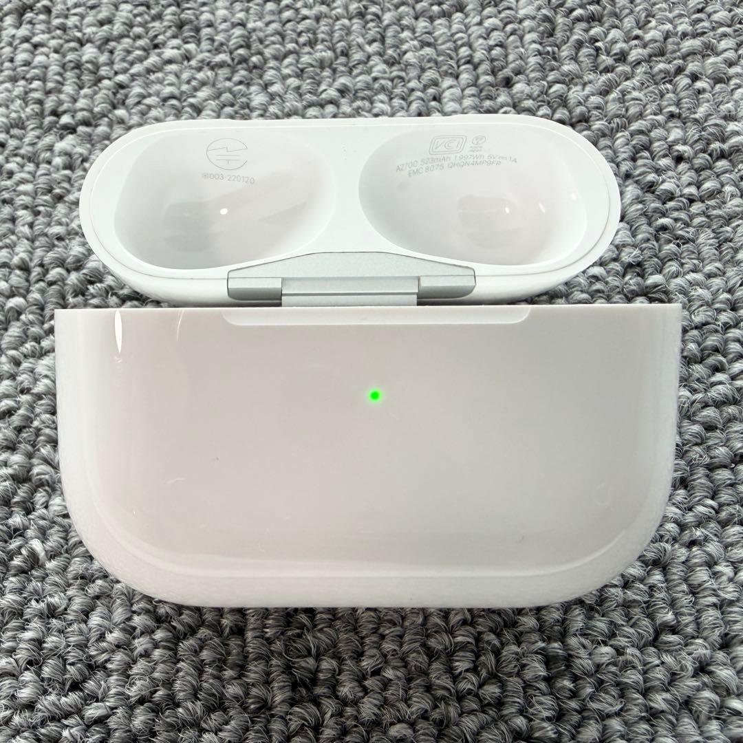 【超美品】AirPods Pro 第2世代 Lightning 清掃済 イヤホン