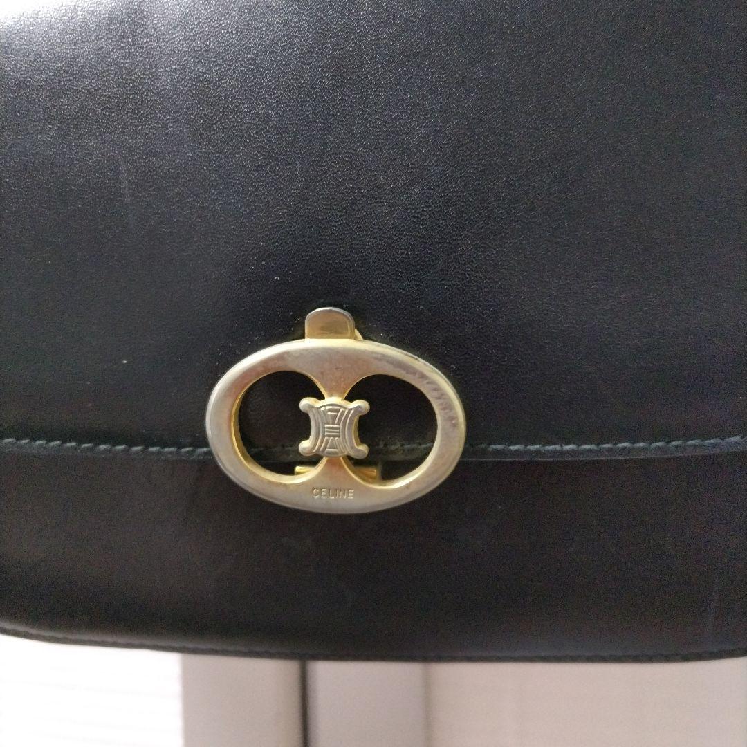 セリーヌ、ブラックレザーショルダーバッグ