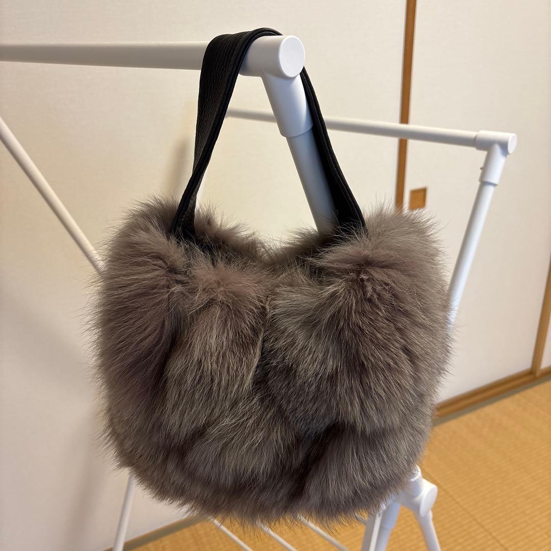 VIOLA d’ORO（FOXファー）バック グレージュ