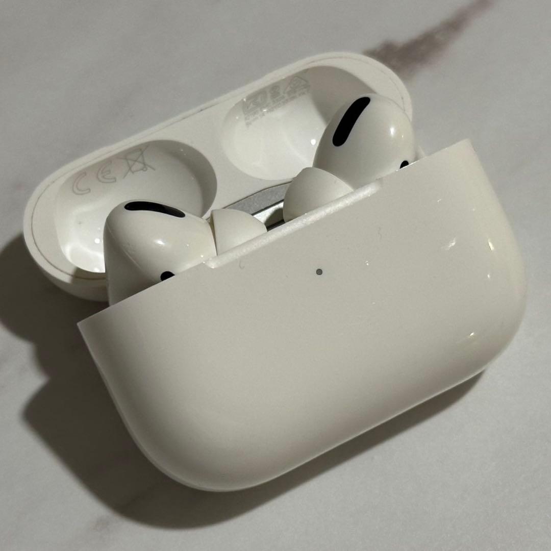 【美品】AirPods Pro 第1世代 正規品 付属品完備・動作OK