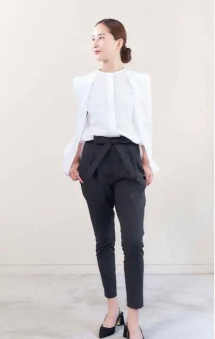 fete madison パンツ　美脚　マディソン　テーパードパンツ　ブラック