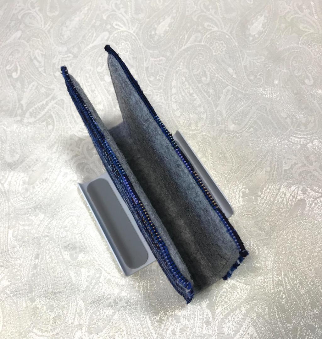 温かみのあるパソコンスタンド（青）