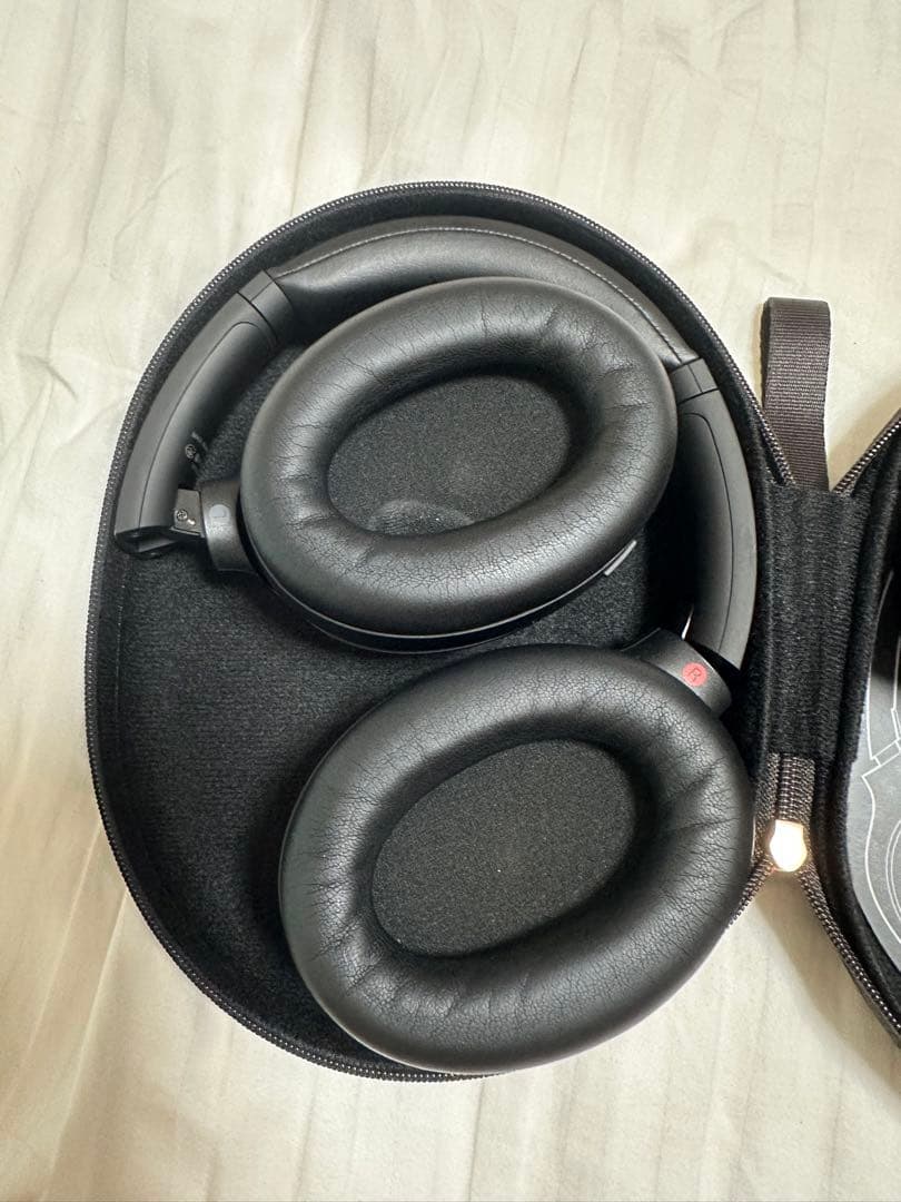 SONY ワイヤレスノイズキャンセルヘッドホン　WH-1000XM4