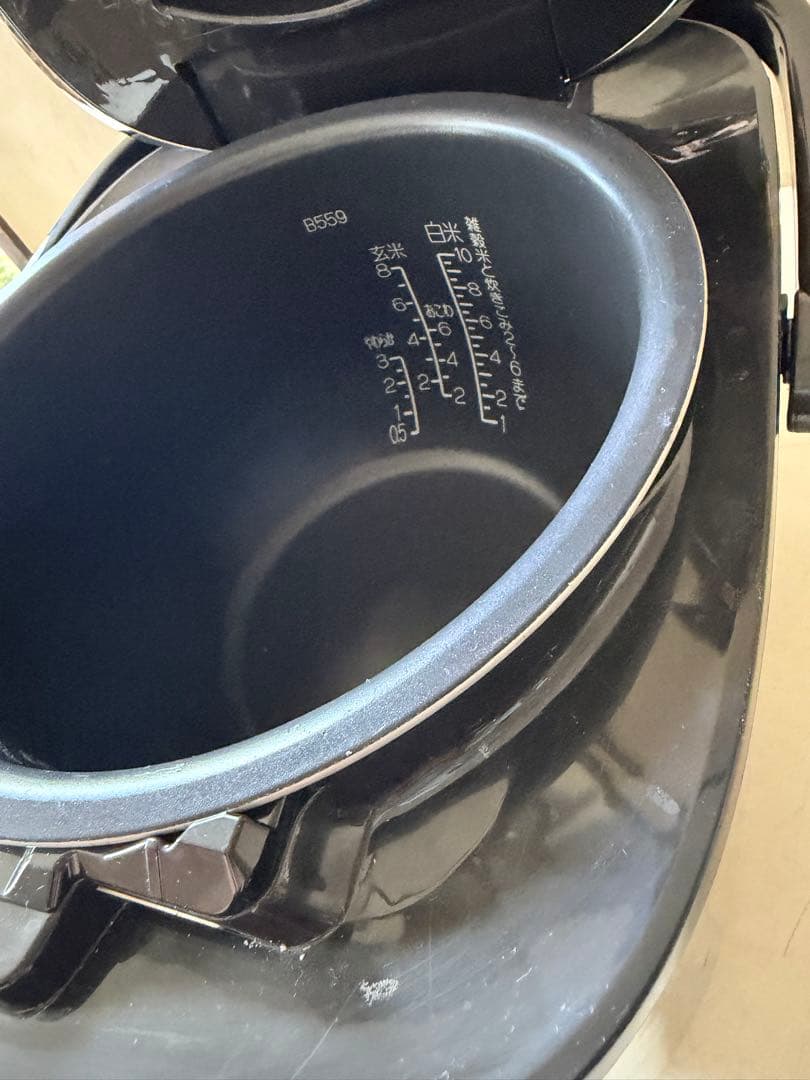 ZOJIRUSHI 象印NW-JU18 圧力IH炊飯ジャー