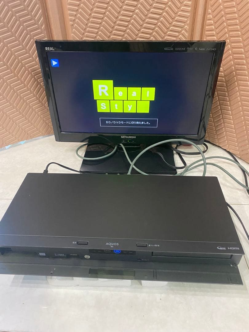 SHARP ブルーレイレコーダー 2B-C10BW1 2019年製