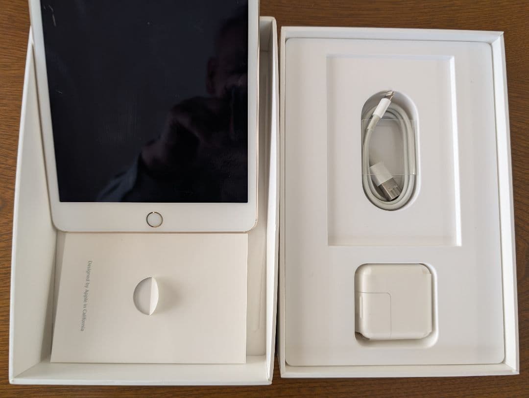 ipad mini4 専用充電器付き