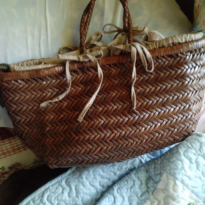ブラウン 皮 編み 籠バック 高級