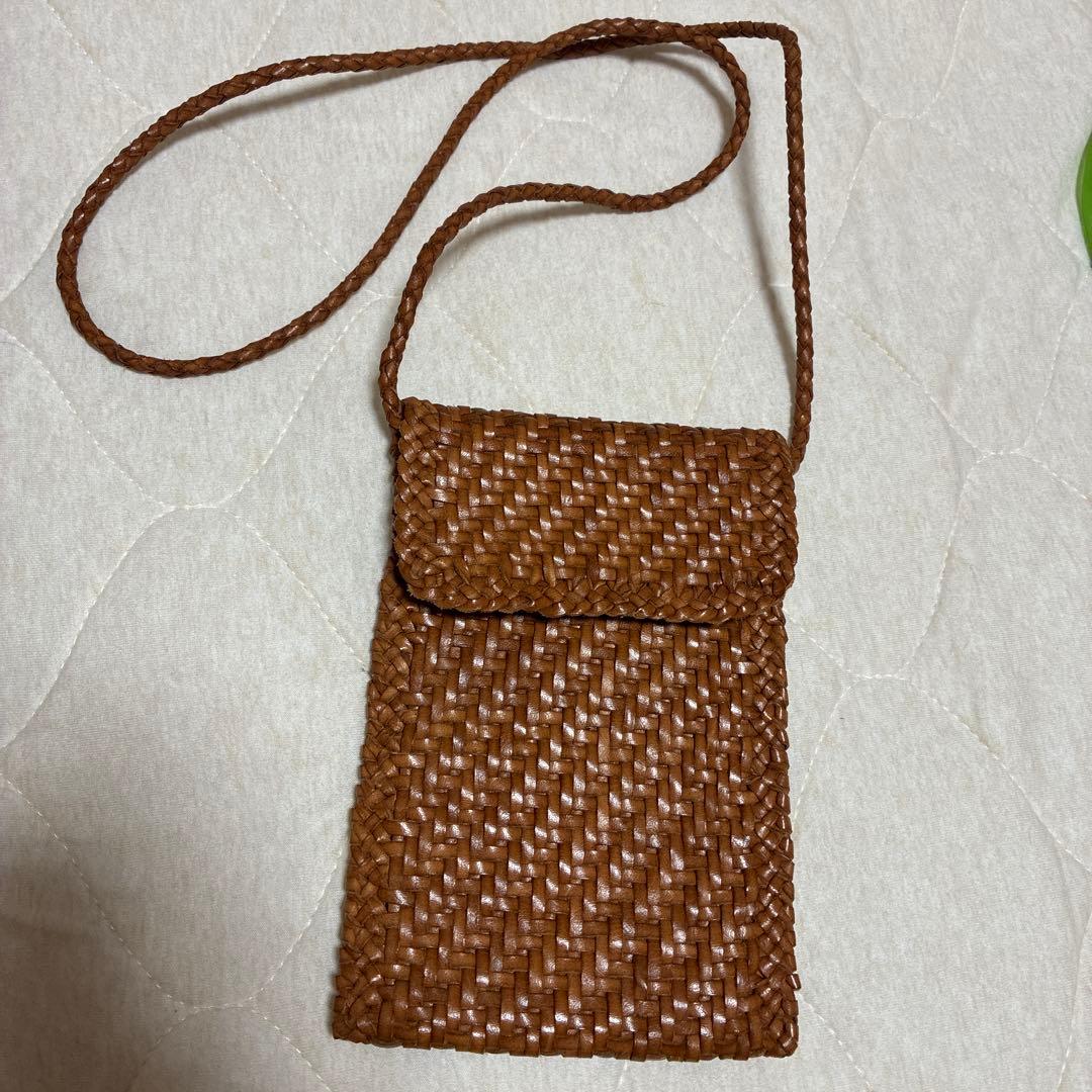 最終お値下げ dragon ドラゴン ミニショルダー　ブラウン　スマホショルダー