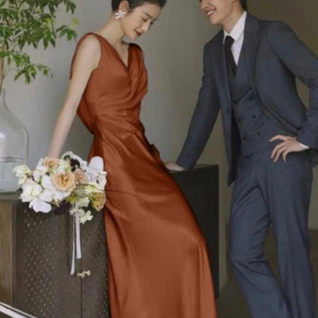 オレンジ サテン風 スリーブレスドレス（値下げ中！1万円→9千円）