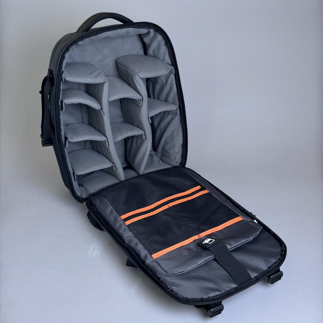 【大容量・防水】カメラ＆ドローンバッグ 軽量メンズリュック 16インチPC収納