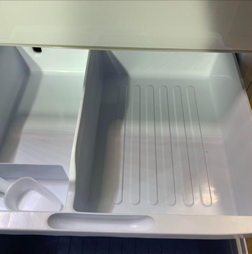 G032R\" SHARP 350L 両開き 冷蔵庫 SJ-GW35G-W