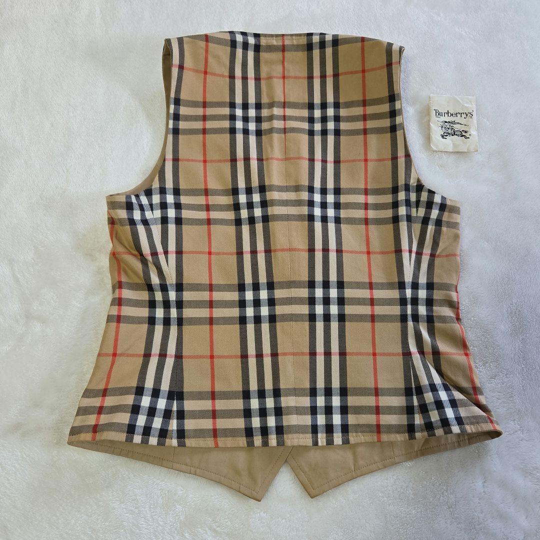 未使用品【バーバリー】リバーシブルベスト　ベージュ×ノバチエックチェック柄 М