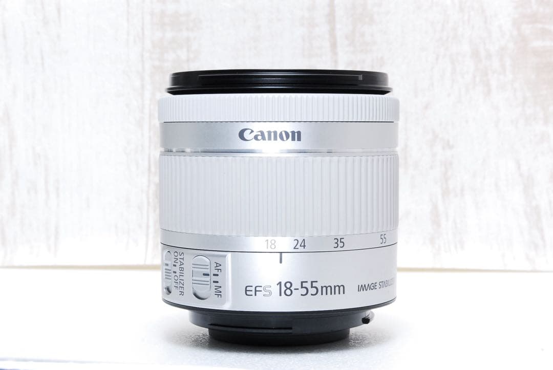 むら　Canon Kiss X9 ホワイト