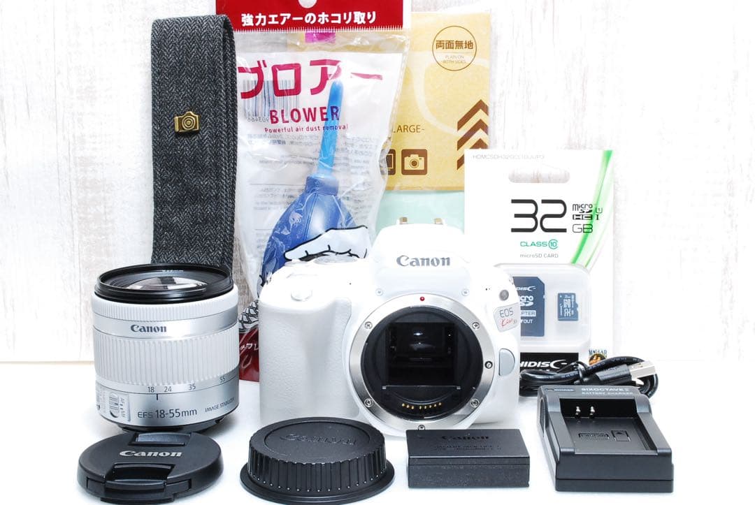 むら　Canon Kiss X9 ホワイト