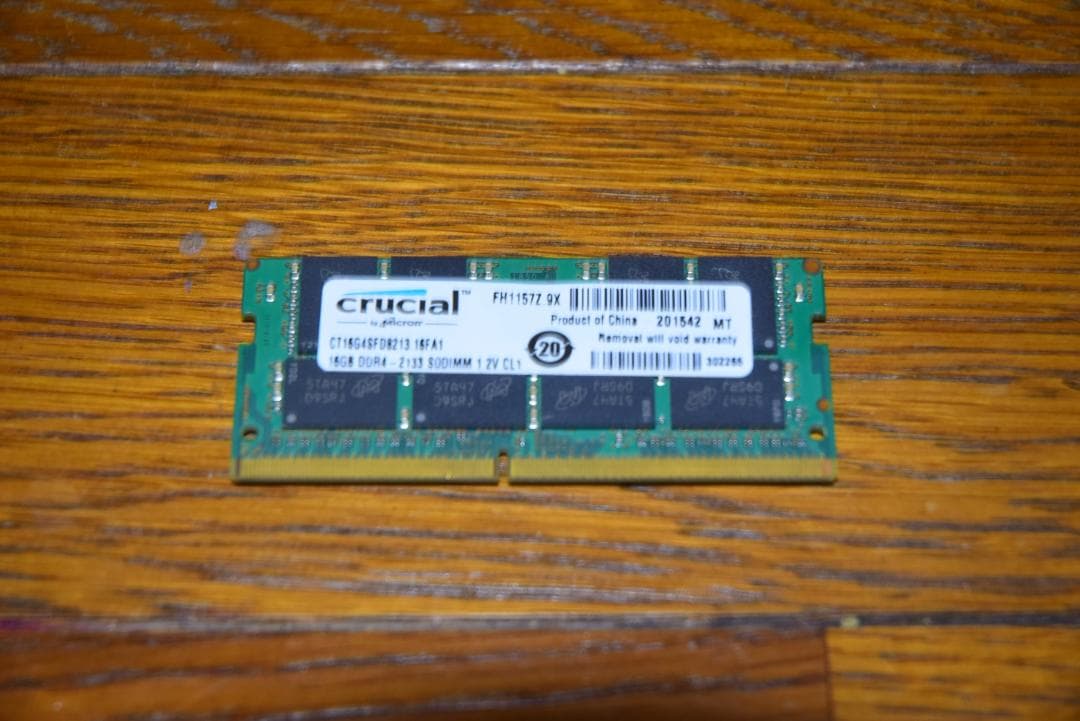 Crucial DDR4 メモリ 16GB PC4-17000　Memtest済