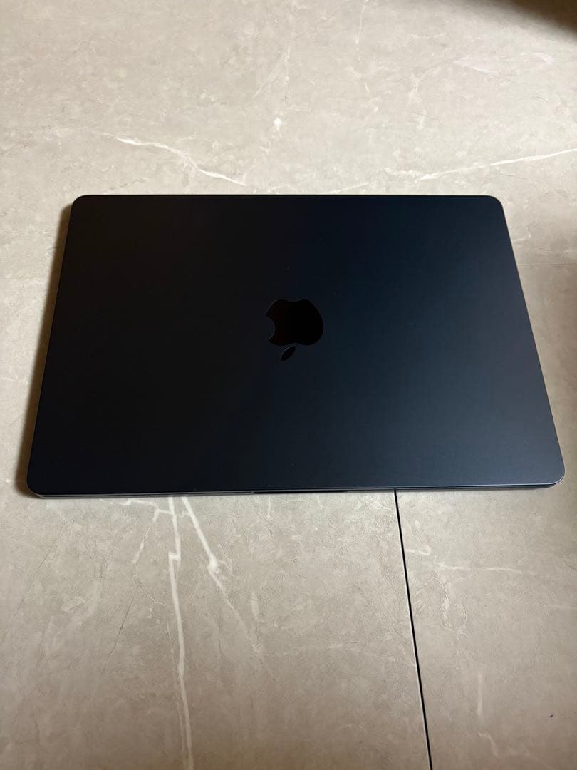 MacBook Air スペースグレー M2