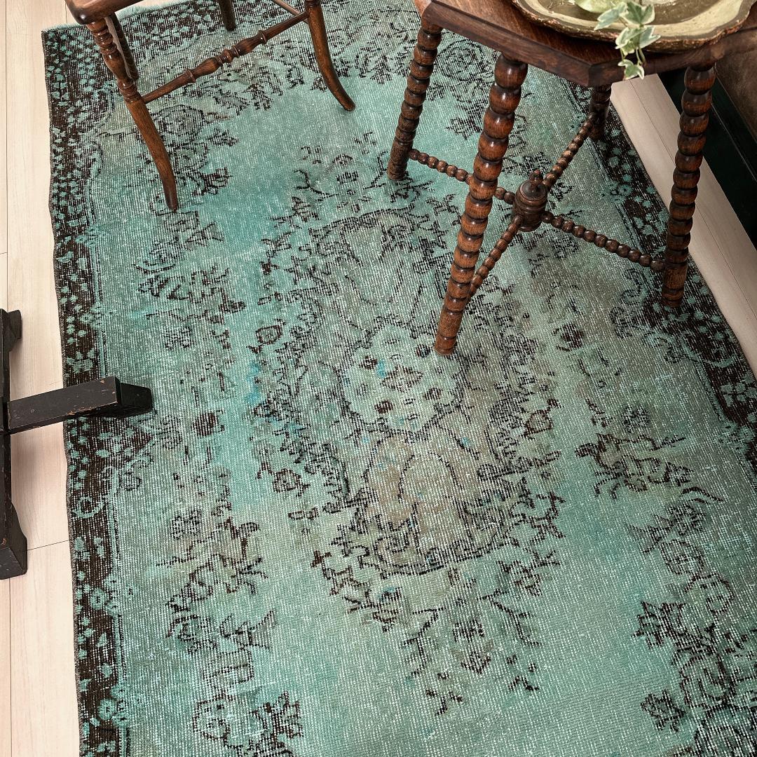 トルコ ヴィンテージラグ A105 定番柄 ターコイズブルー オーバーダイ