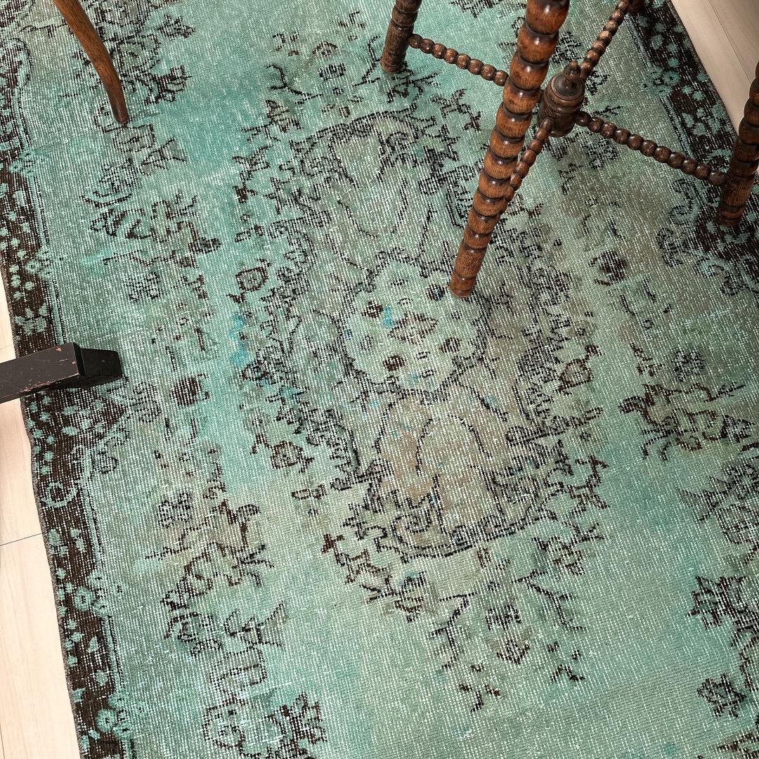 トルコ ヴィンテージラグ A105 定番柄 ターコイズブルー オーバーダイ